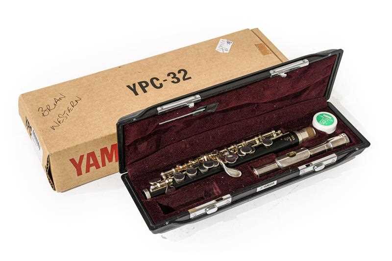 Lot 3039 - Piccolo Yamaha YPC-32 no.82113, resin body...