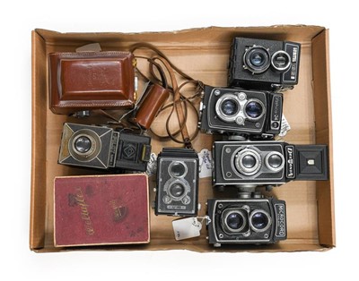 Lot 3377 - Various Cameras Yashica 24, Weltaflex (cased...