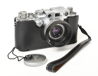 Lot 3301 - Leica IIIc Camera no.384048 with Leitz Wetzlar...