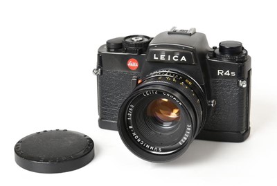 Lot 3306 - Leica R4S Camera with Leitz Canada Summicron-R...