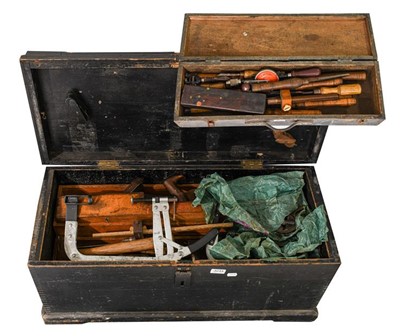 Lot 3244 - Tool Box containing No.7 Bailey plane, router...