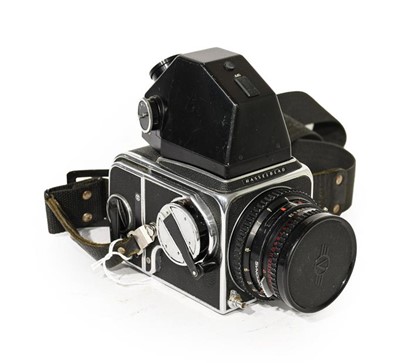 Lot 3284 - Hasselblad 500C/M no.UUC198338 with Carl Zeiss...
