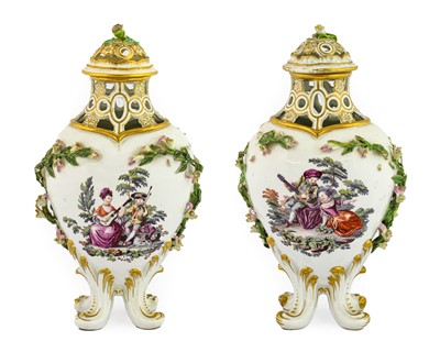 Lot 5 - A Pair of Chelsea Gold Anchor Period Porcelain...