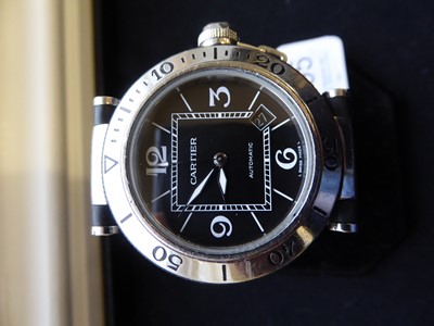Lot 2195 - A Stainless Steel and Rubber Automatic...