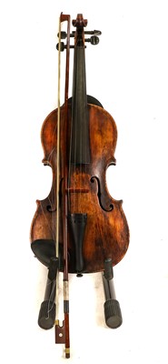 Lot 2006 - Violin