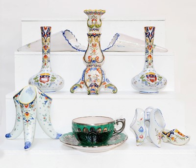 Lot 272 - A selection of 20th century Delft ceramics,...