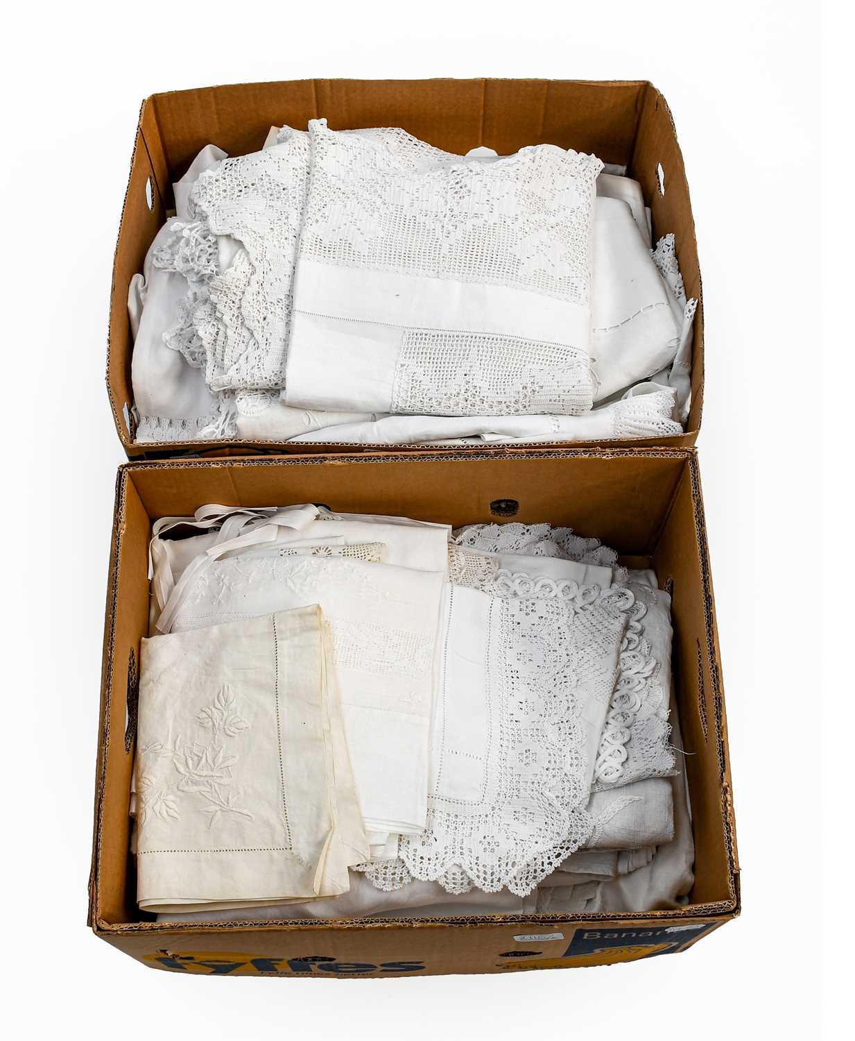 Lot 2110 - Assorted White Cotton and Linen Bed and Table...