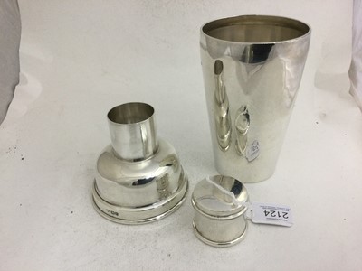 Lot 2124 - A George V Silver Cocktail-Shaker, by The...