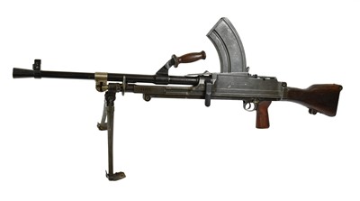 Lot 3261 - A Deactivated Bren Gun Mk.II by John Inglis &...