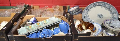 Lot 690 - A quantity of ceramics and cut glass, modern Leeds pottery, part dinner services etc (seven boxes)