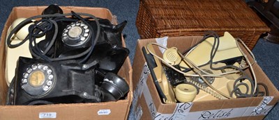 Lot 719 - Assorted vintage telephones in black and cream (some a.f.) (two boxes)