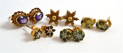 Lot 28 - Five assorted pairs of earrings