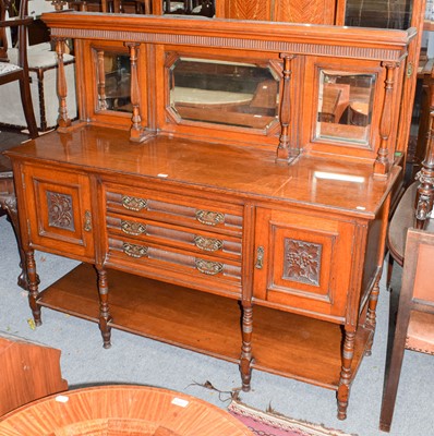 Lot 531 - A George V oak mirror back sideboard, with...