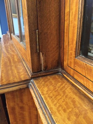 Lot 325 - An Early 20th Century Satinwood and...