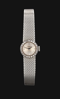 Lot 2148 - A Lady's 18 Carat White Gold Wristwatch,...