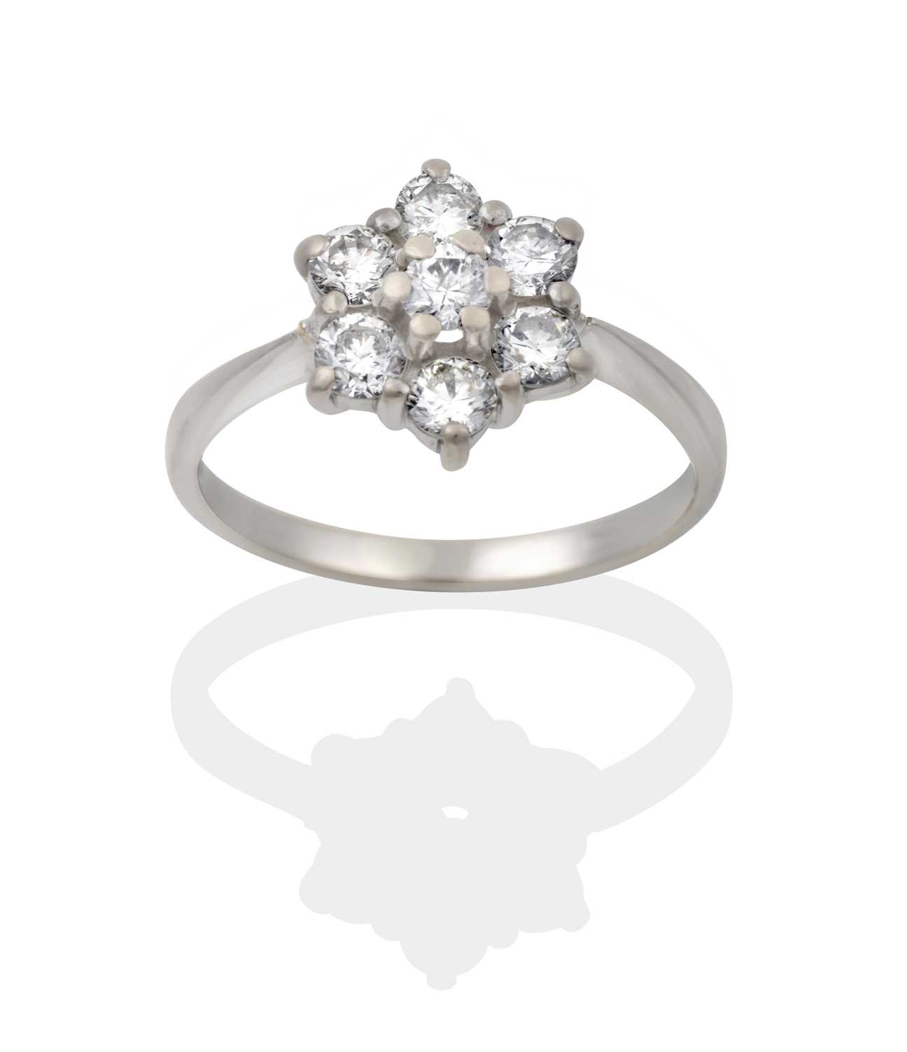 Lot 2286 - An 18 Carat White Gold Diamond Cluster Ring