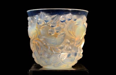 Lot 894 - A René Lalique  "Avalon " Opalescent and Clear Glass Vase, circa 1930, No.986, moulded with...