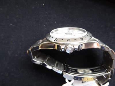 Lot 2245 - A Stainless Steel Automatic Calendar Centre...
