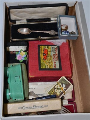 Lot 174 - Quantity of assorted silver teaspoons, tongs, gold nib fountain pen, brooches etc