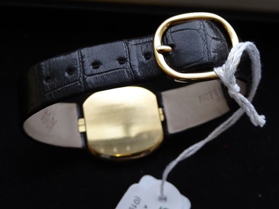 Lot 2251 - A Fine 18 Carat Yellow Gold Automatic...