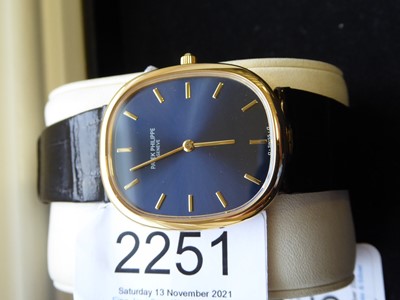 Lot 2251 - A Fine 18 Carat Yellow Gold Automatic...