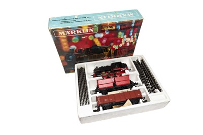 Lot 3329 - Marklin Gauge 1 550 Tank Good Set