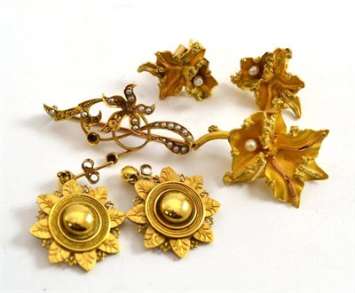 Lot 331 - Two pairs of earrings and two brooches