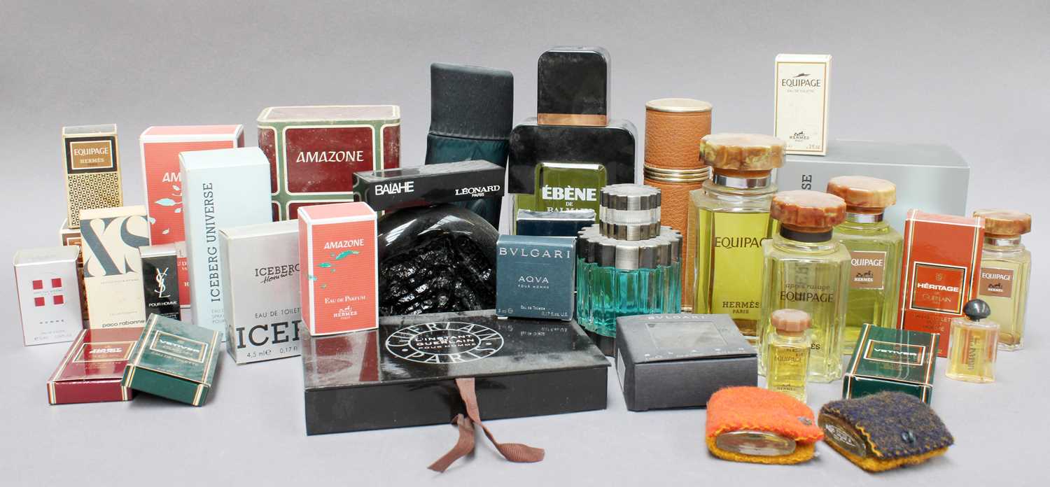 Lot 206 - Assorted Gents Dummy Factices and Scent...