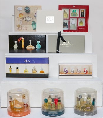 Lot 32 - Boxed perfume gift sets including Bulgari,...