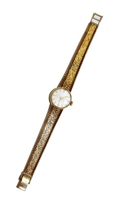 Lot 193 - A 9 carat gold wristwatch