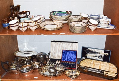Lot 135 - A group of silver plated items, Aynsley...