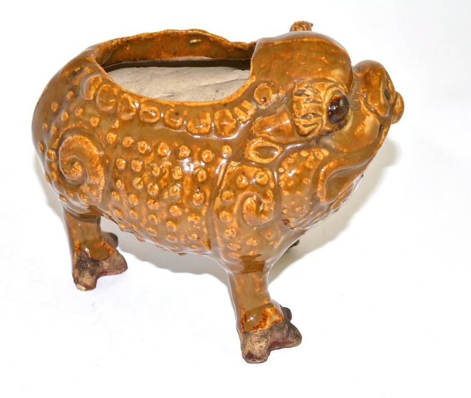 Lot 398 - A Japanese model of a three-legged toad