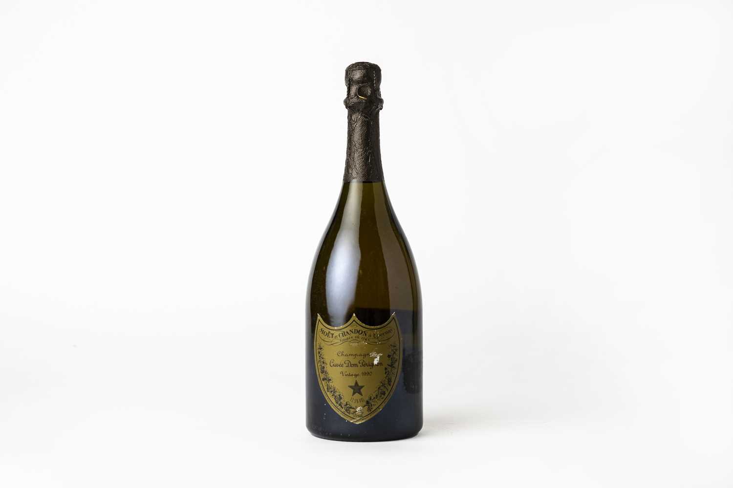 Lot 2002 - Dom Pérignon 1990 Champagne, in original box...