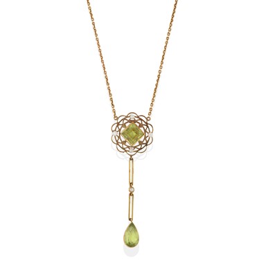 Lot 2312 - An Edwardian Split Pearl and Peridot Necklace