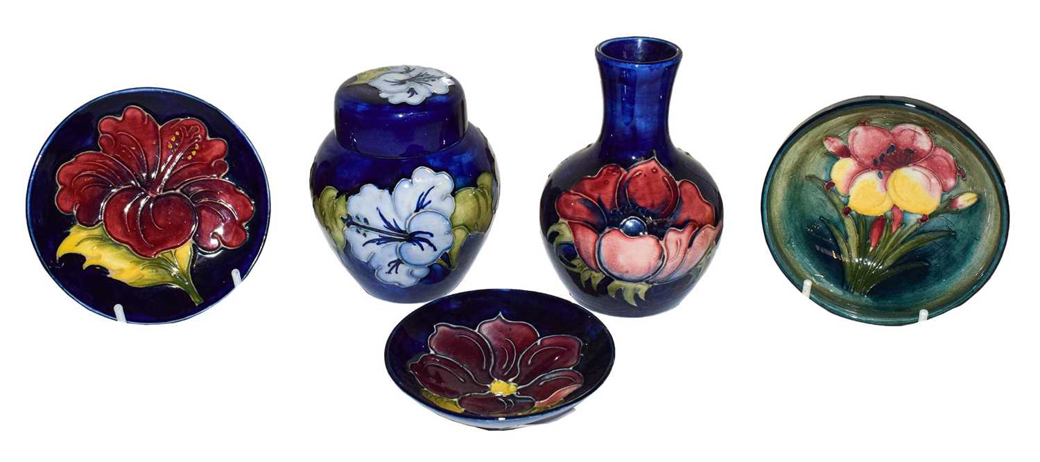 Lot 19 - Five pieces of Moorcroft pottery, to include a...