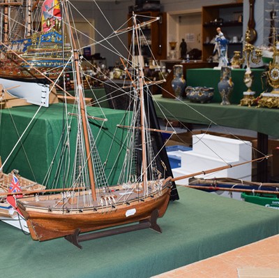 Lot 317 - A modern kit built model of a merchant navy...