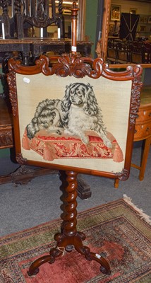 Lot 477 - A Victorian mahogany polescreen with barley...