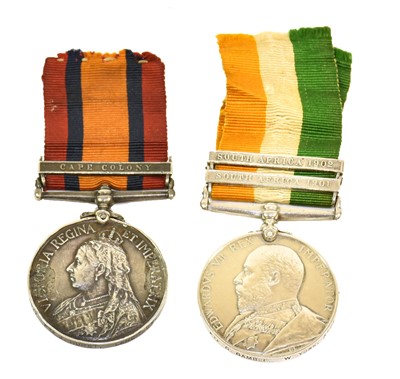 Lot 28 - A Queen's South Africa Medal, with clasp CAPE...