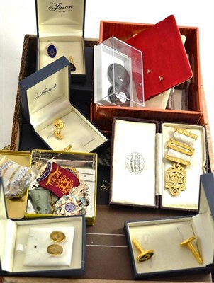 Lot 477 - A collection of modern Masonic items, silver Grand Council medal etc