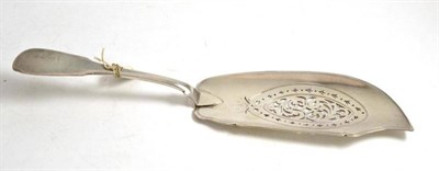 Lot 482 - A George IV silver fish slice, Solomon Royes, London 1821