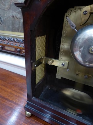 Lot 1095 - A Mahogany Striking Table Clock, signed Robt...