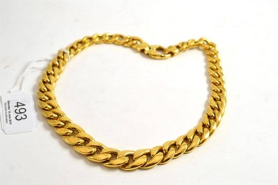 Lot 493 - A graduated curb necklace