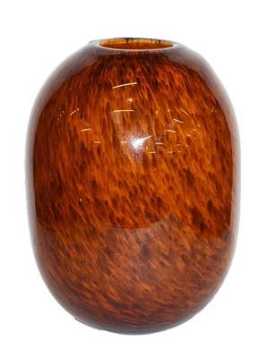 Lot 113 - A tortoiseshell ovoid glass vase, 36cm high