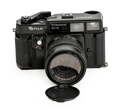 Lot 115 - Fuji Professional 6x9 Camera
