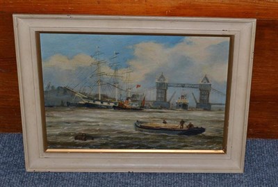 Lot 626 - Attributed to Henry Scott, shipping before London Bridge