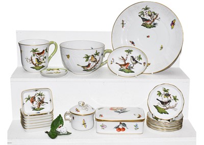 Lot 25 - Herend Rothschild bird pattern porcelain...