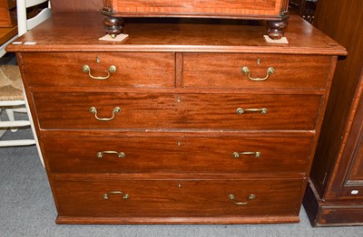 Lot 1265 - George III mahogany chest of drawers