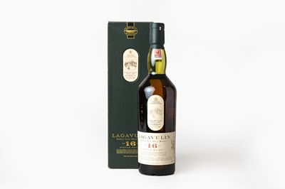 Lot 2152 - Lagavulin 16-Year-Old Single Islay Malt Whisky,...