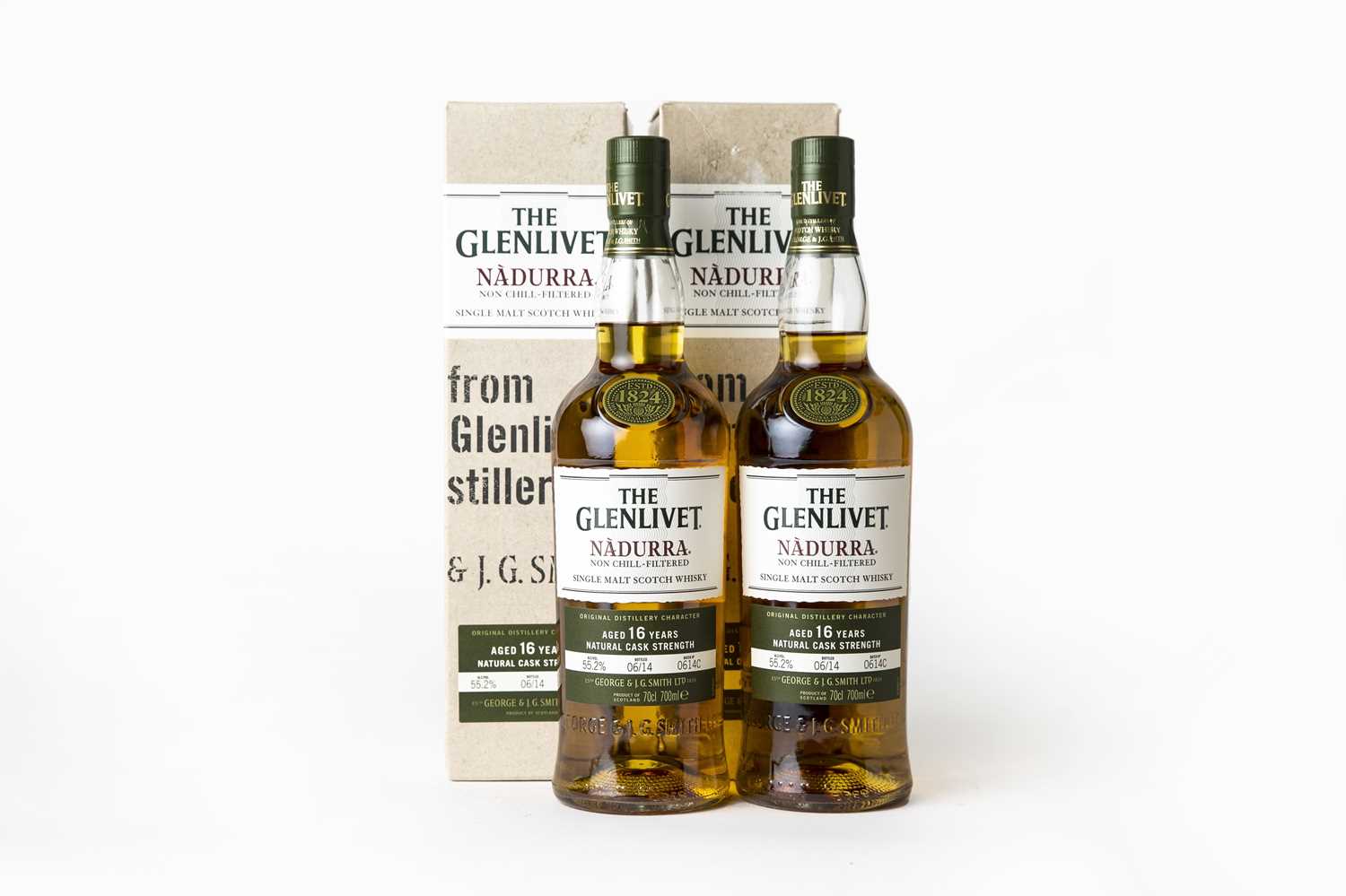 Lot 2116 - Glenlivet 16 Years Old Nàdurra Single Malt...