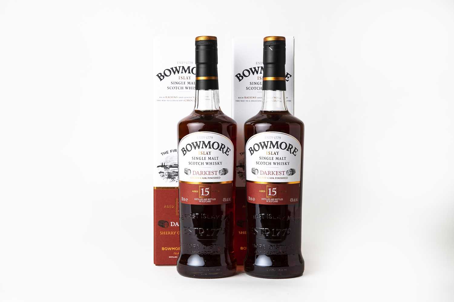 Lot 2151 - Bowmore 15 Year Old Islay Single Malt Scotch...